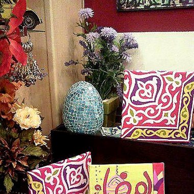 زاوية ديكور — أرابيسك — بيضة فسيفساء زجاجية ولوحات أرابيسك ضمن تنسيق داخلي